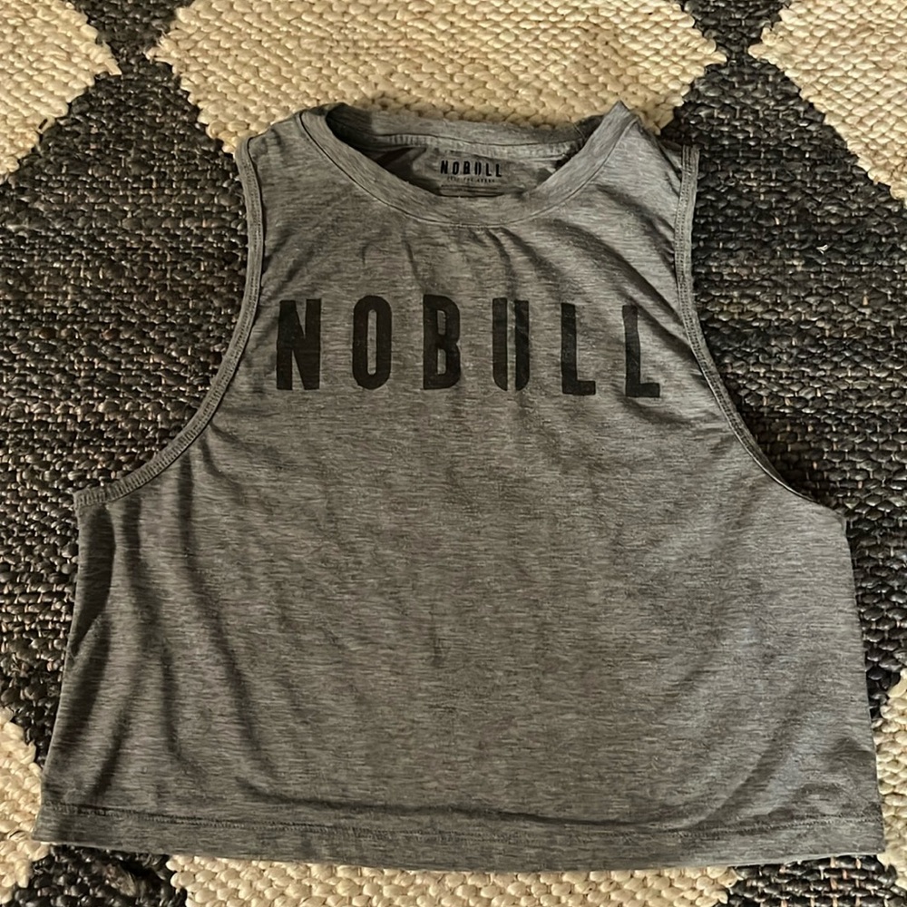 VEUC nobull small grey crop tank
